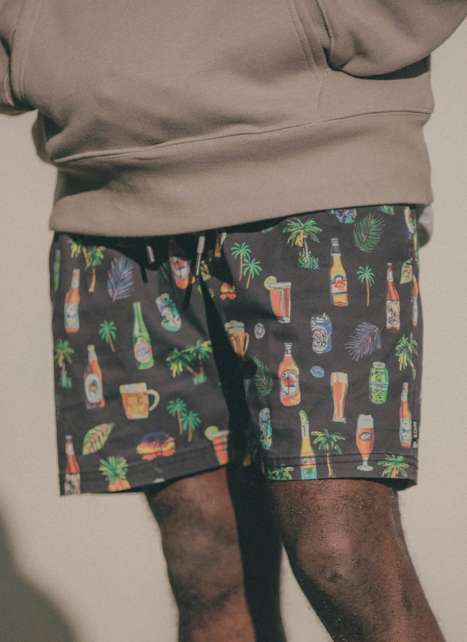 Amphibious 17" Short Black Beers