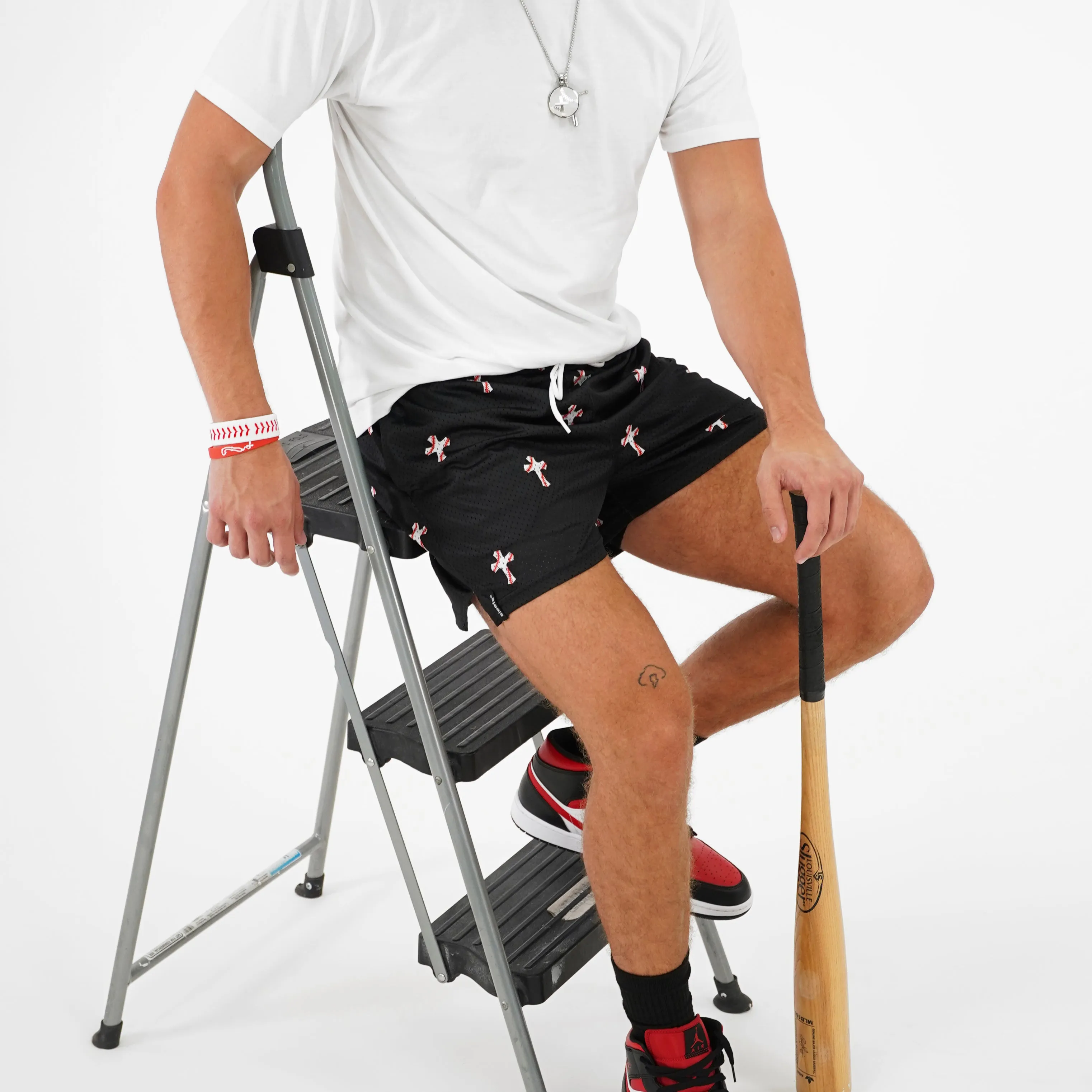 Baseball Cross Pattern Black Shorts - 5"