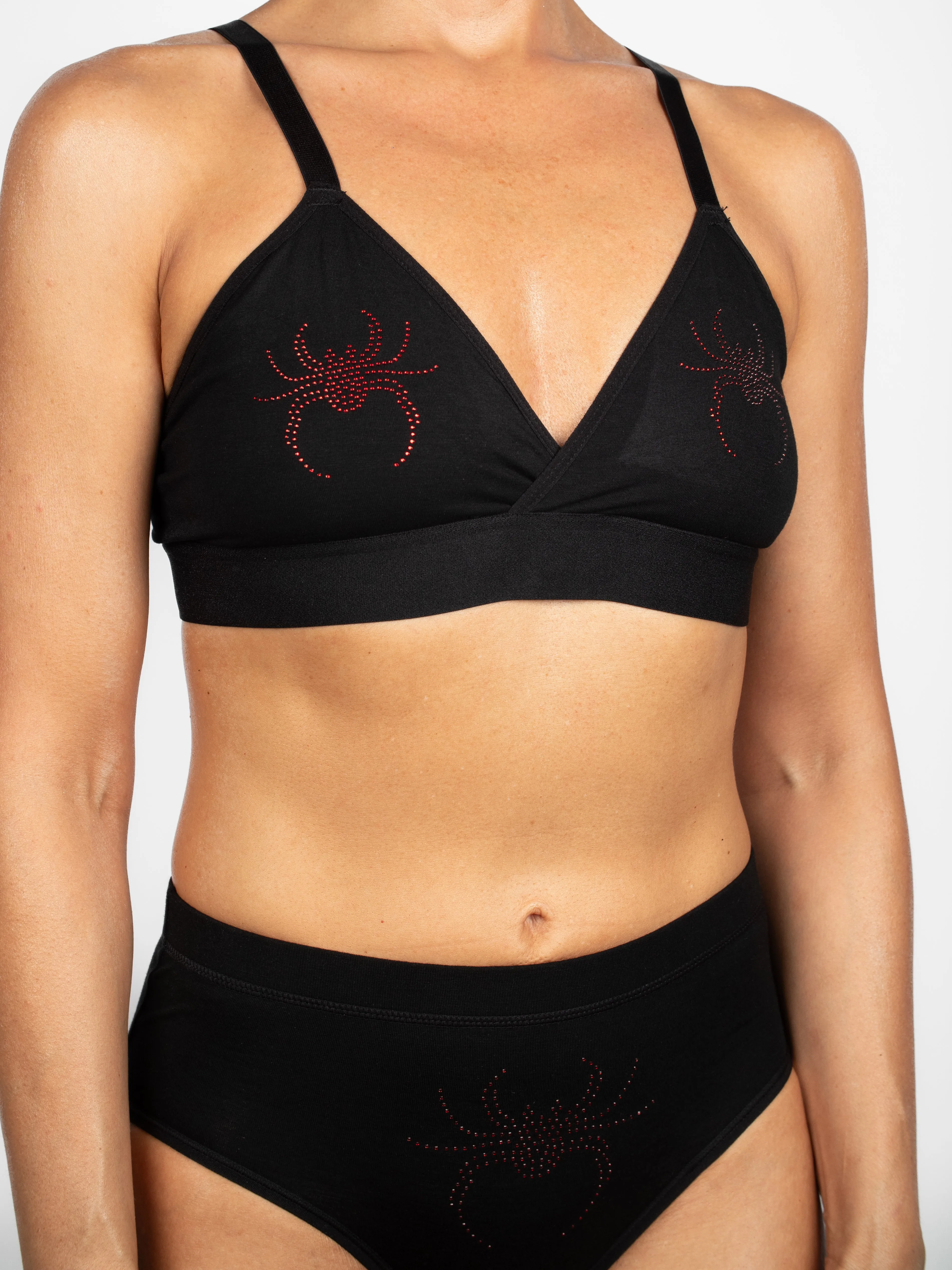 BeChill™ Black Widow Wrap Bra