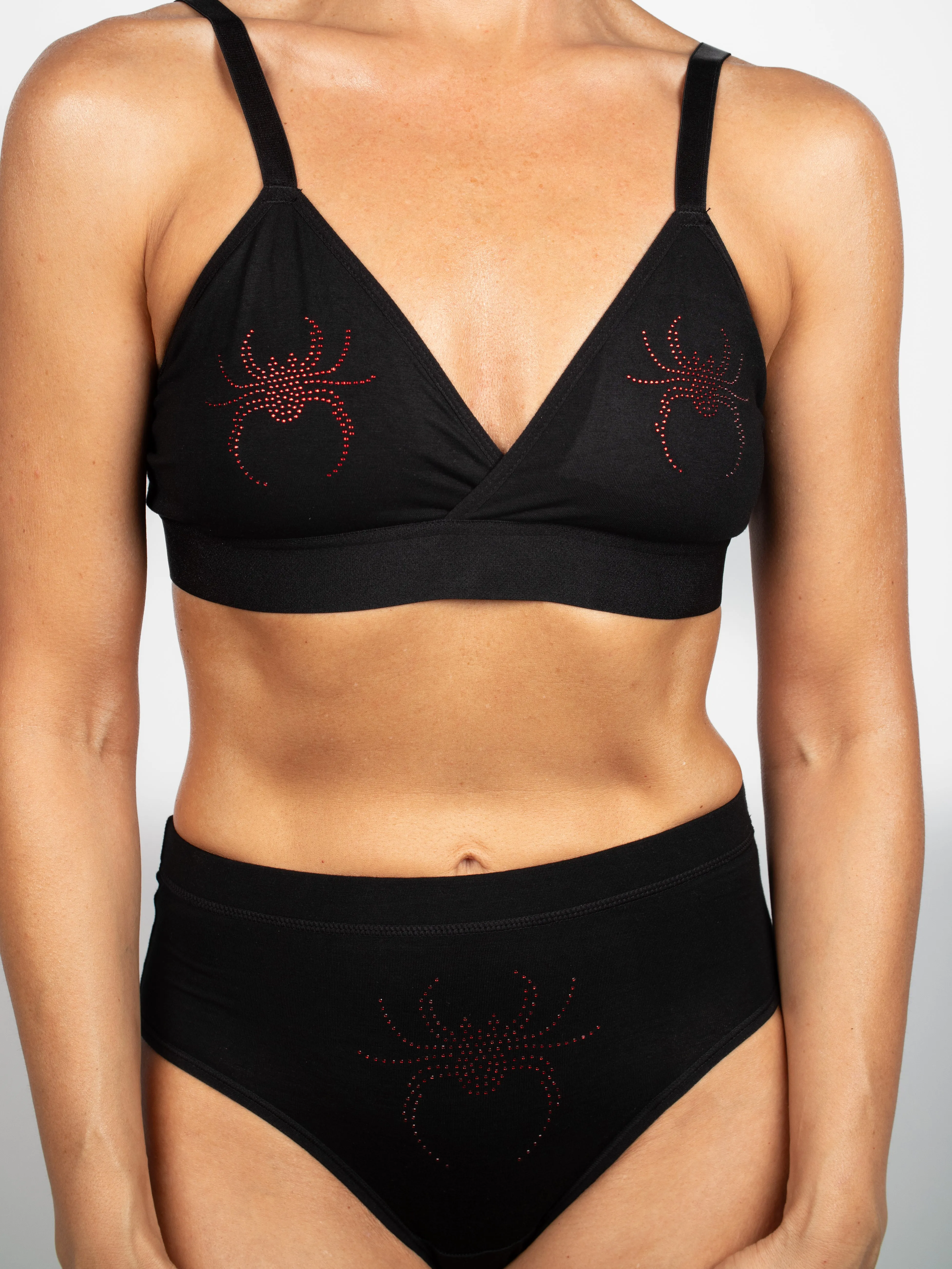 BeChill™ Black Widow Wrap Bra