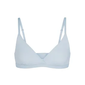 FITS EVERYBODY CROSSOVER BRALETTE | SKY
