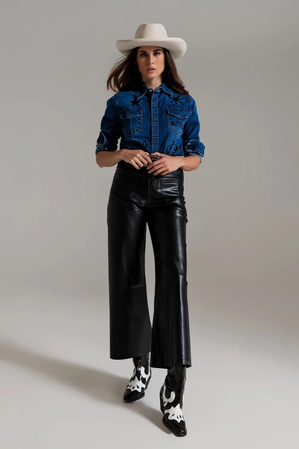 fitted denim shirt with black graphic details with strass